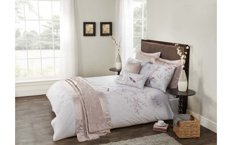 Win a bedding bundle courtesy of Julian Charles Good Housekeeping