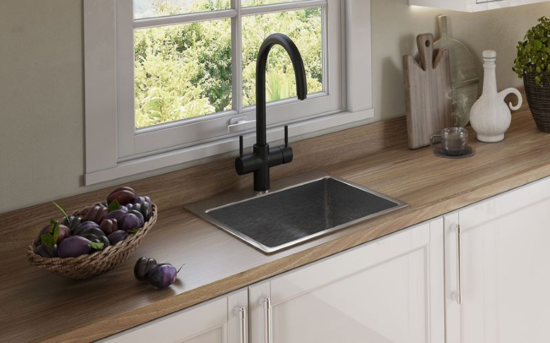 InSinkErator Velvet Black 3N1 steaming hot water tap